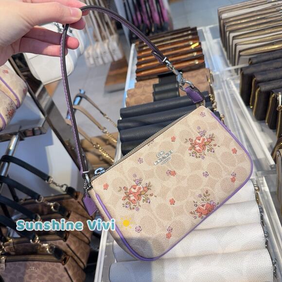 NWT COACH Nolita 19 Signature Canvas Floral Print Wristlet CAQ19 Silver/Sand